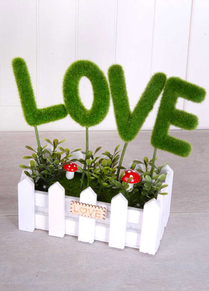 Dekoratif Çit Saksıda Love Dekoru - Yapay Çiçek Deposu