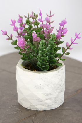 Beton Saksıda Yapay Masa Çiçeği Model 26 - 1