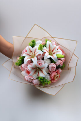 Yapay Kirei Blooms Özel Gün Buketi - 2