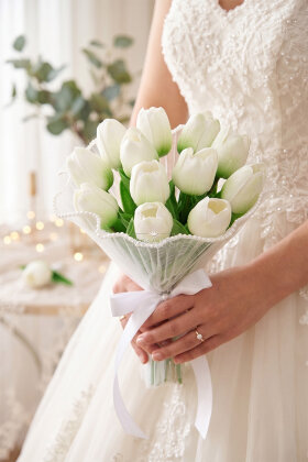 Zamansız Elegans Lale Gelin Buketi 2li Set İnci Tüllü Nikah Çiçeği 12+1 Adet - Yapay Çiçek Deposu